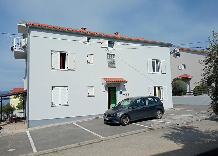 Fejer Apartment *